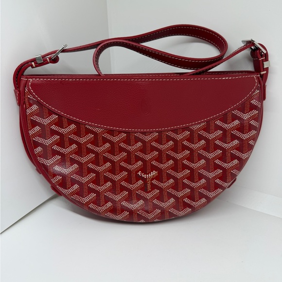 Goyard Handbags - Authentic Goyard Hirondelle Shoulder Handbag in Red